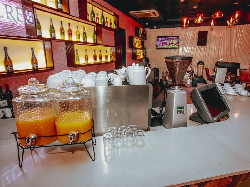 Colosseum Boutique Hotel & Spa Dar es Salaam Esterno foto