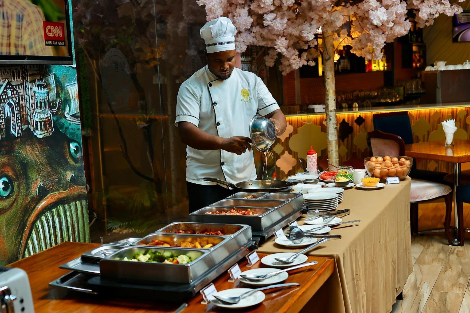 Colosseum Boutique Hotel & Spa Dar es Salaam Esterno foto