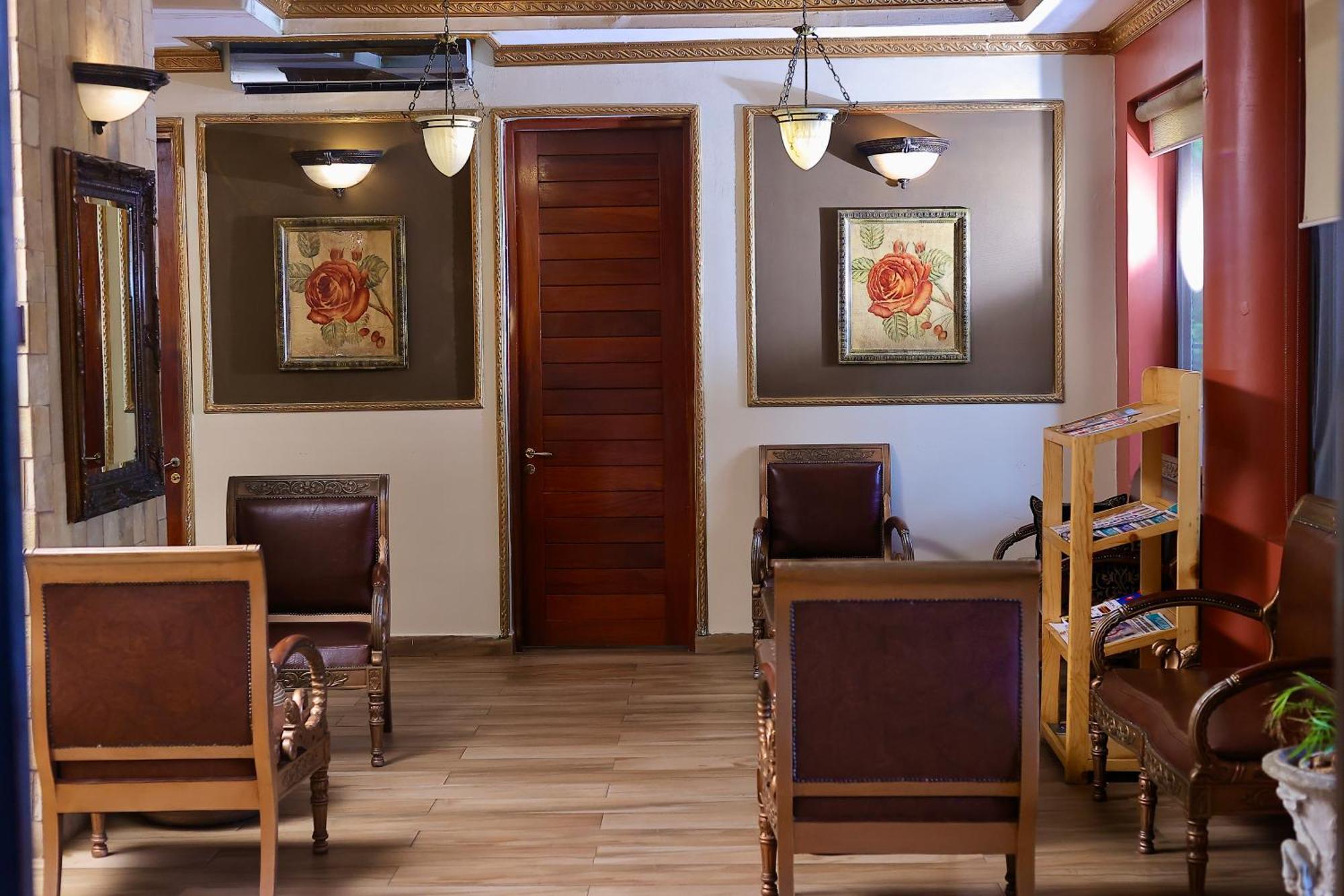 Colosseum Boutique Hotel & Spa Dar es Salaam Esterno foto