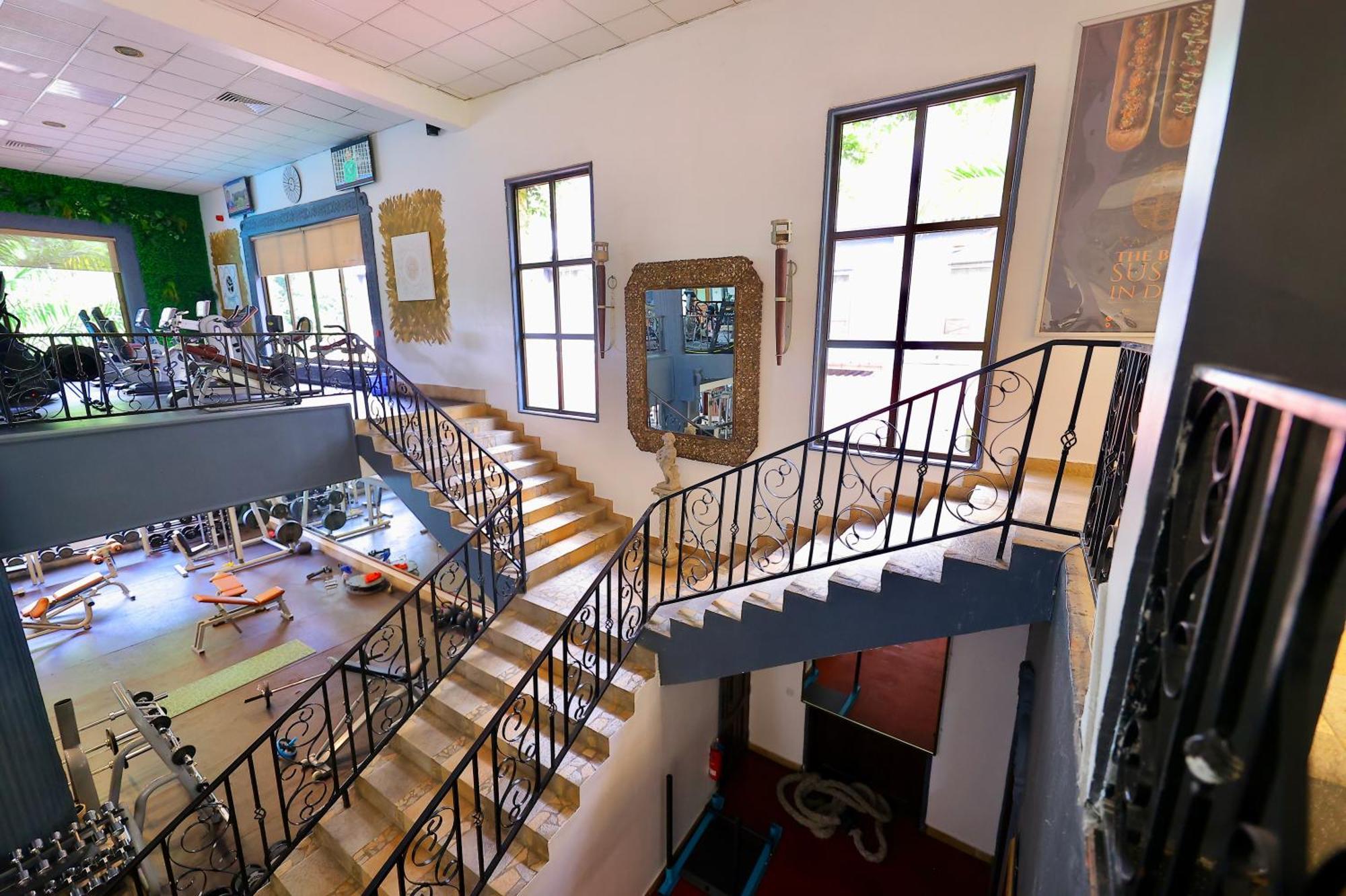 Colosseum Boutique Hotel & Spa Dar es Salaam Esterno foto