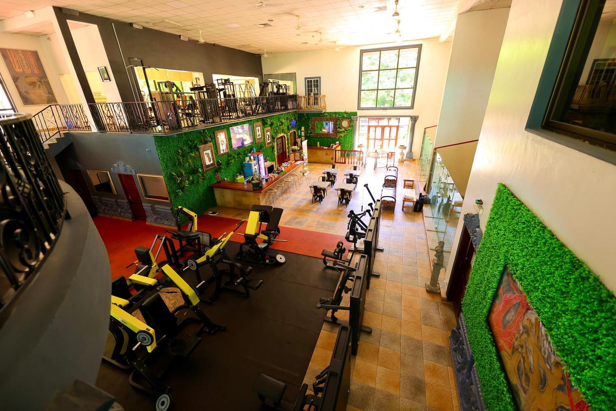 Colosseum Boutique Hotel & Spa Dar es Salaam Esterno foto