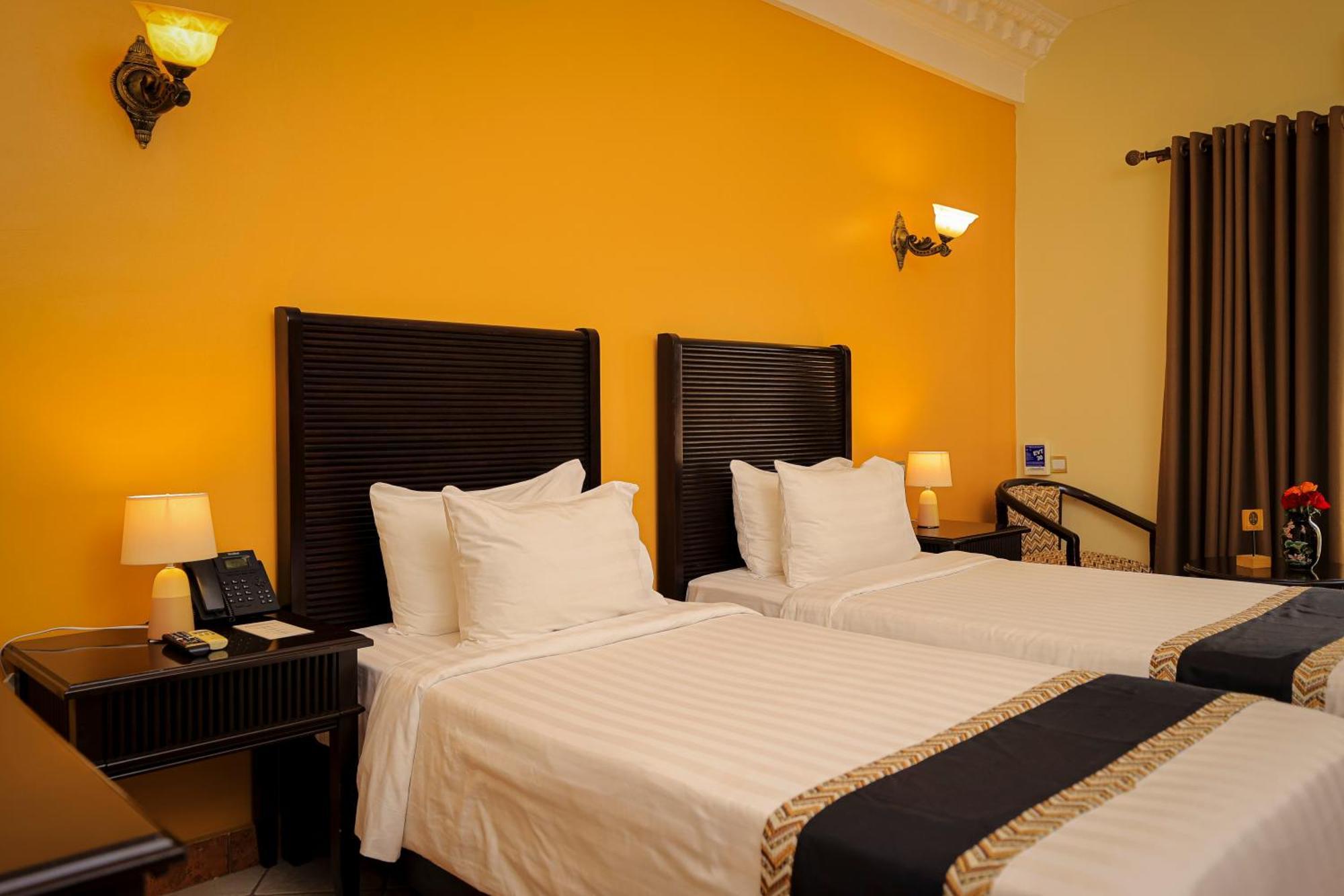 Colosseum Boutique Hotel & Spa Dar es Salaam Esterno foto