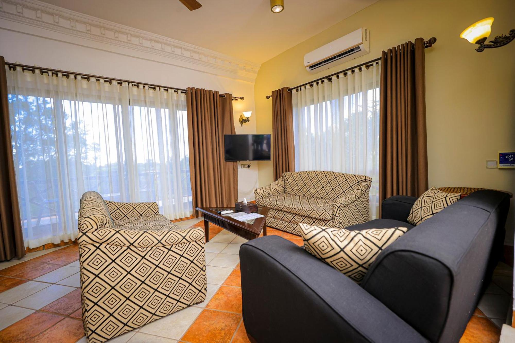 Colosseum Boutique Hotel & Spa Dar es Salaam Esterno foto